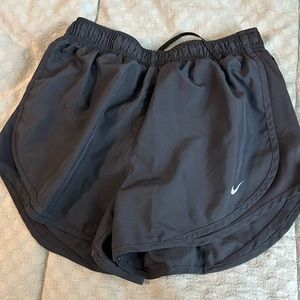 5 pairs of nike running shorts